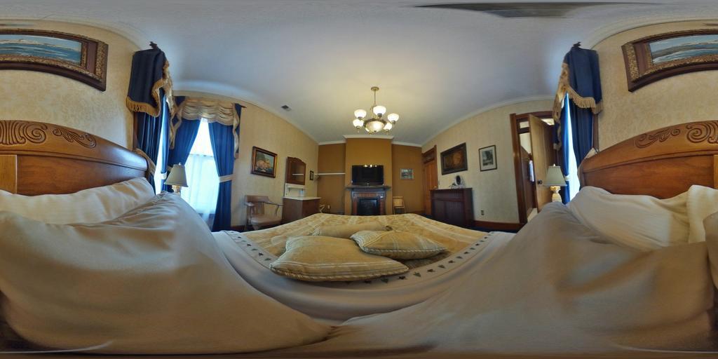 Herrold On Hill Bed And Breakfast Wabash Exterior photo