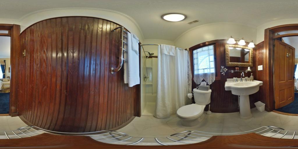 Herrold On Hill Bed And Breakfast Wabash Exterior photo