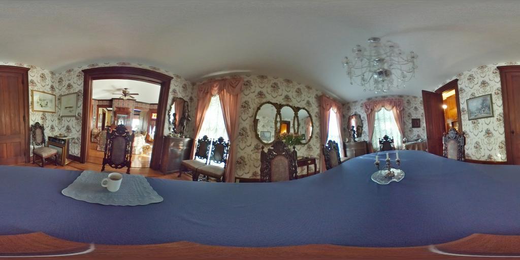 Herrold On Hill Bed And Breakfast Wabash Exterior photo