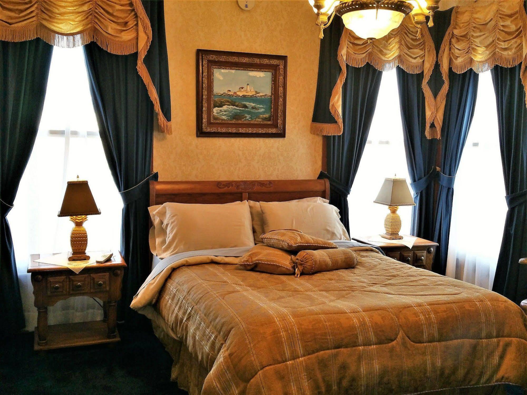 Herrold On Hill Bed And Breakfast Wabash Exterior photo