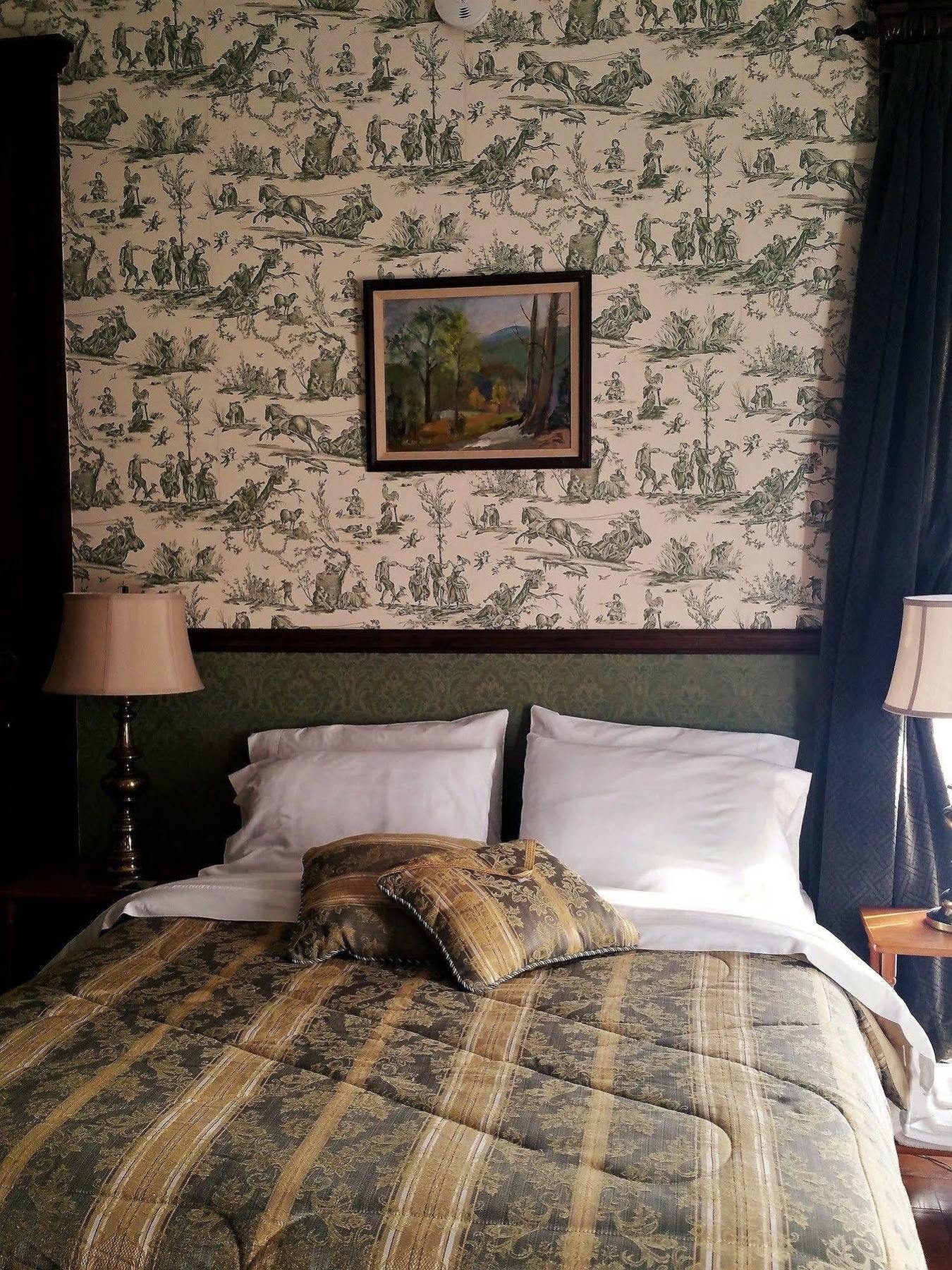 Herrold On Hill Bed And Breakfast Wabash Exterior photo